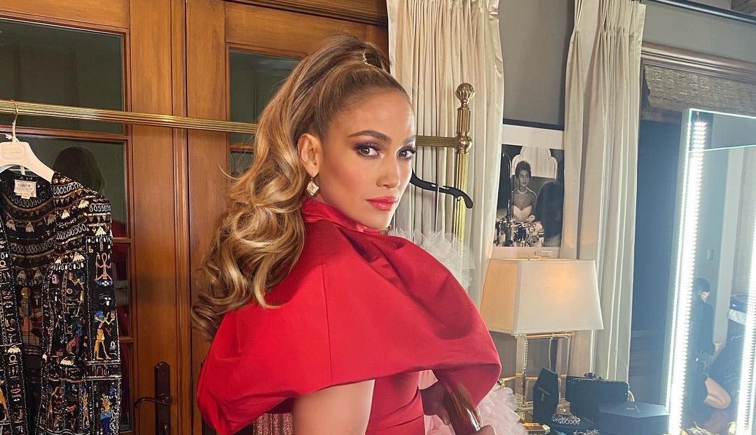 Με αυτή τη DIY μάσκα θα αποκτήσεις τα λαμπερά μαλλιά της Jennifer Lopez