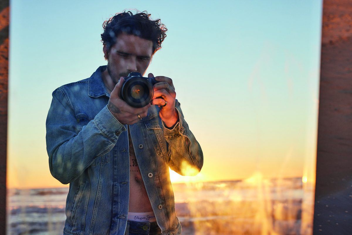 Η Pepe Jeans London αποκαλύπτει το πρώτο μέρος της συνεργασίας της με τον Βρετανό φωτογράφο Brooklyn Beckham