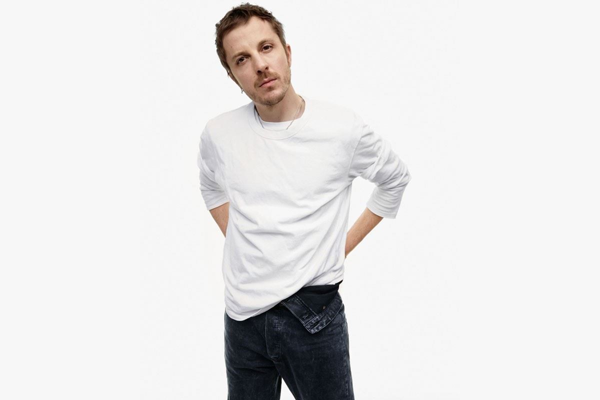 Diesel: Ο creative director Glenn Martens θα παρουσιάσει την πρώτη συλλογή του στην εβδομάδα μόδας του Μιλάνου