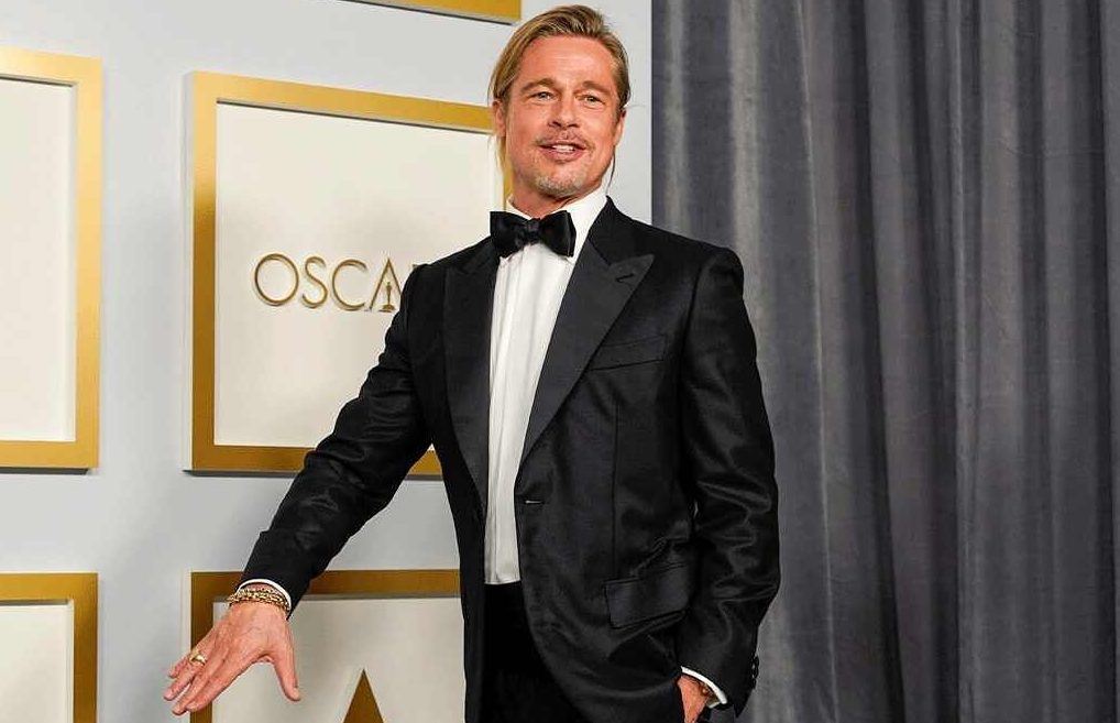 Ο Brad Pitt εμφανίστηκε στα Oscar 2021 και τρέλανε κι εμάς και την αξιαγάπητη Yuh-Jung Youn