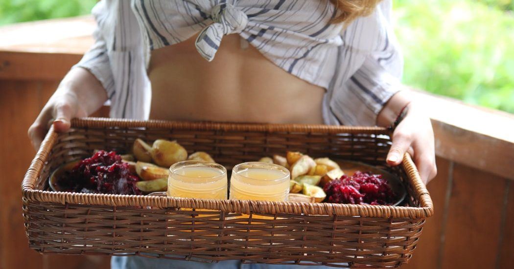 5 πρωτότυποι (και πολύχρωμοι) detox χυμοί που θα αναζωογονήσουν το σώμα σου