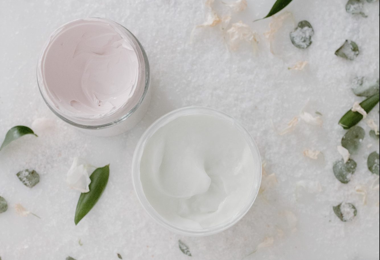 Η diy μάσκα που θα σώσει τα ξηρά σου μαλλιά