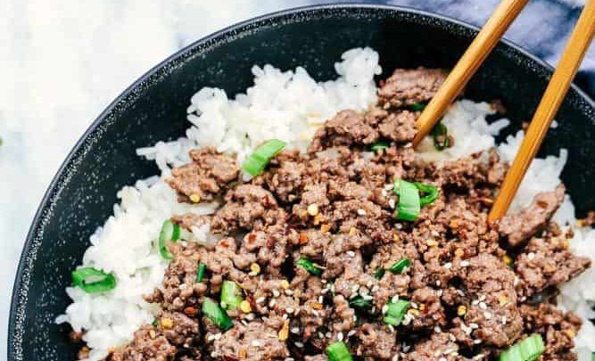 Rice Bowl με μοσχάρι: Μια χορταστική συνταγή, μια ανάσα πριν τη νηστεία της Μεγάλης Εβδομάδας