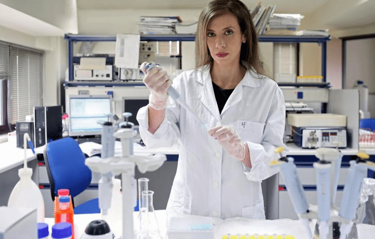 Women In Science: οι 3 Ελληνίδες που βραβεύτηκαν για την συνεισφορά τους στον κλάδο της επιστήμης