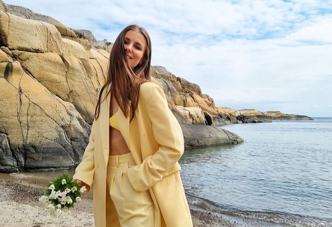 5 beauty προϊόντα που πρέπει να έχεις πάντα στην τσάντα σου το καλοκαίρι