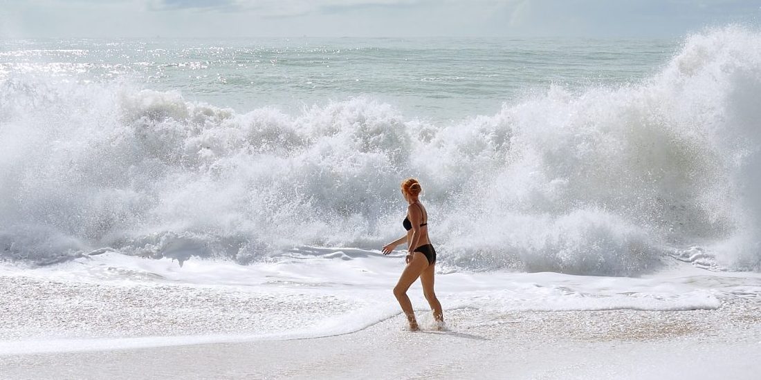 6 διασκεδαστικές ασκήσεις για ένα γρήγορο workout μέσα στην θάλασσα