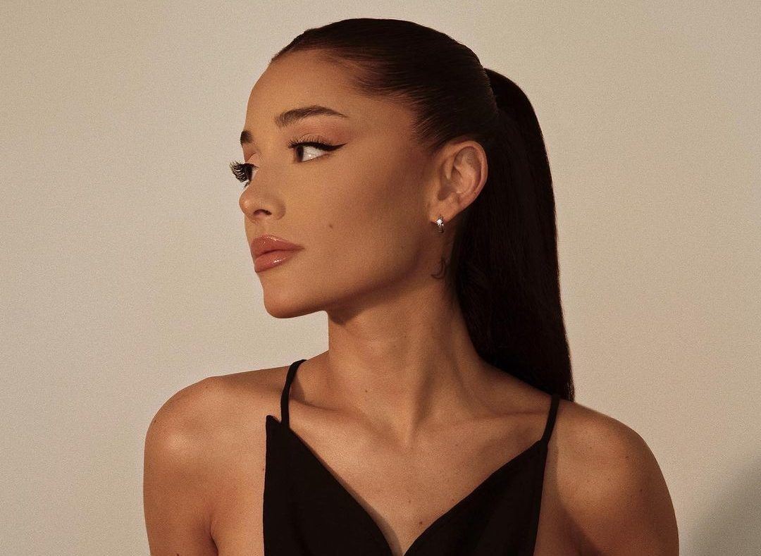 Ariana Grande: Είναι η επόμενη celebrity που λανσάρει το δικός της brand ομορφιάς