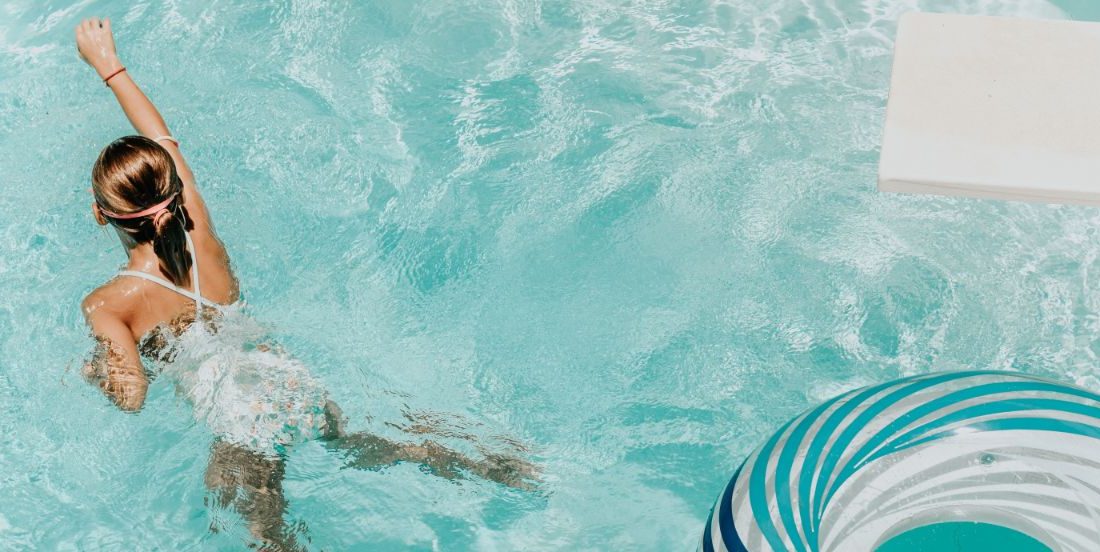 Το παιδί σου λατρεύει τη θάλασσα; Έτσι θα την απολαμβάνει με απόλυτη ασφάλεια