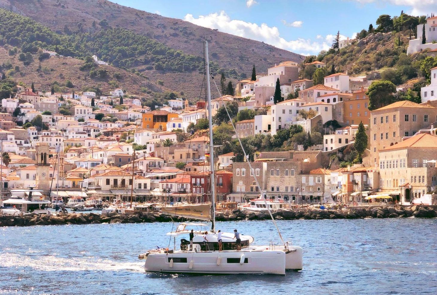 Θα ήθελες να «ξεφύγεις» από την πόλη αυτό το τριήμερο; Όλα όσα πρέπει να ξέρεις για τα 5 κοντινότερα στην Αθήνα νησιά