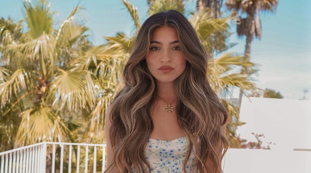 5 λάθη που κάνεις με τα μαλλιά σου και δείχνεις μεγαλύτερη