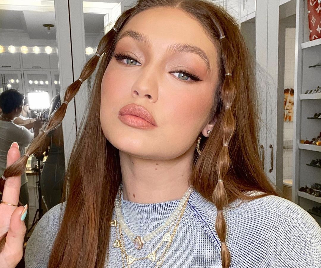 Μάθαμε το μυστικό της Gigi Hadid για απαλά χείλη