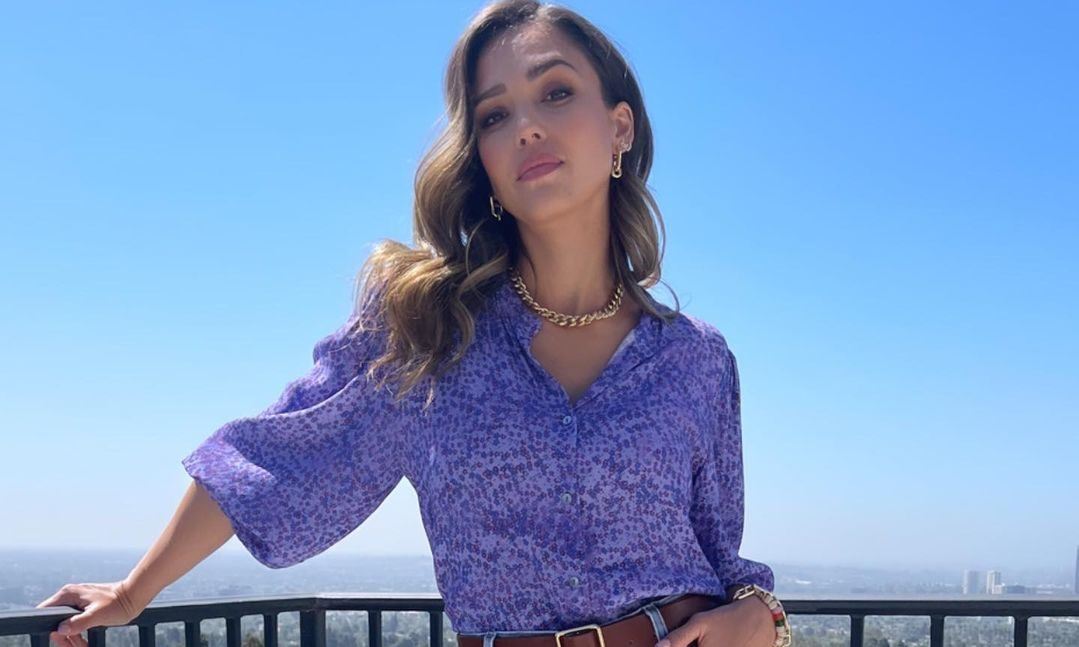 Jessica Alba, Chrissy Teigen, Rita Ora & Paris Hilton: Αυτό είναι το κοινό τους beauty μυστικό