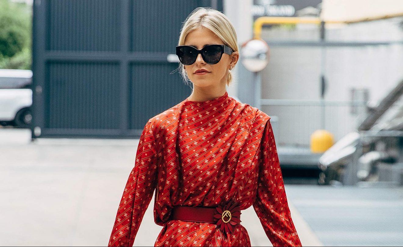 Lady In Red: 7 κόκκινα φορέματα από τα H&M για να δημιουργήσεις τα πιο καυτά looks