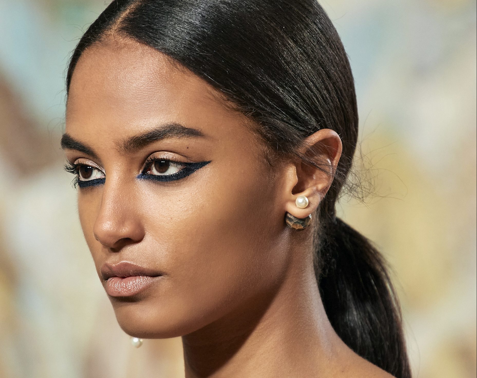 Έτσι θα δημιουργήσεις το super chic ponytail που έκλεψε τις εντυπώσεις στο couture show του οίκου Dior