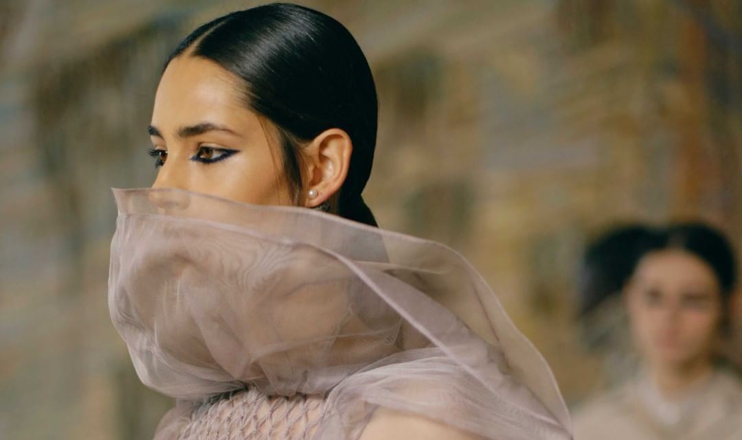 Τα πιο ενδιαφέροντα beauty looks στην Paris Haute Couture Week