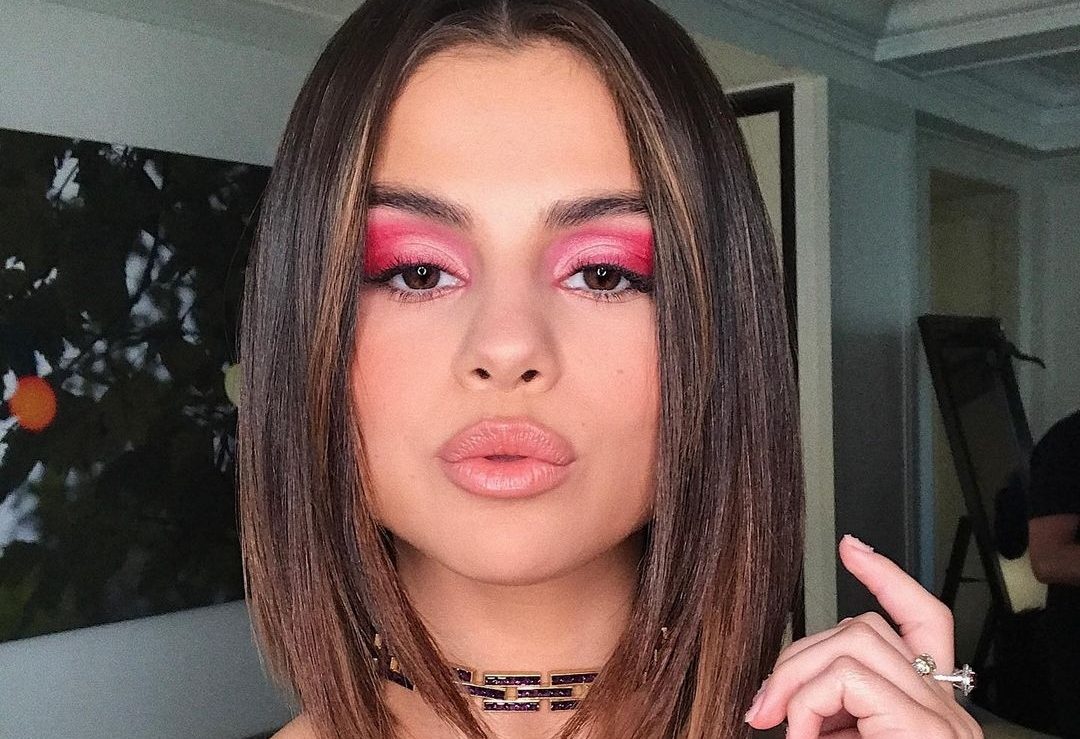 Αυτή η απόχρωση είναι η πιο cool προσθήκη στο μακιγιάζ και σίγουρα θα απογειώσει όλα τα look σου