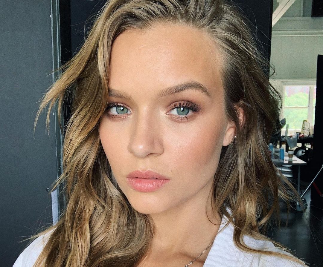 Τα έξυπνα tips που χρειάζεσαι για να σβήσεις την κούραση από το πρόσωπό σου