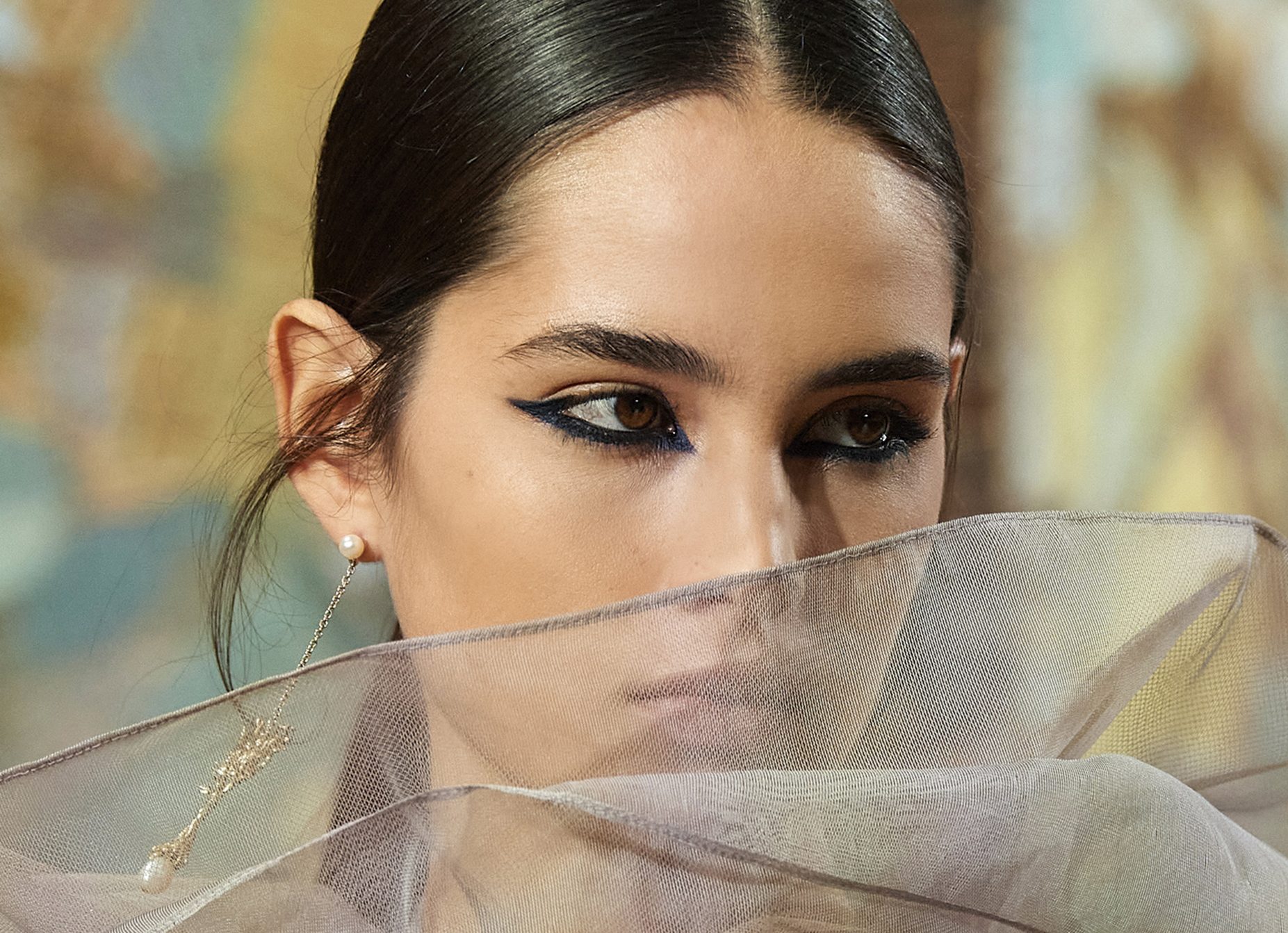 Μαύρο Eyeliner: Η κίνηση ματ για σαγηνευτικό βλέμμα γεμάτο ένταση