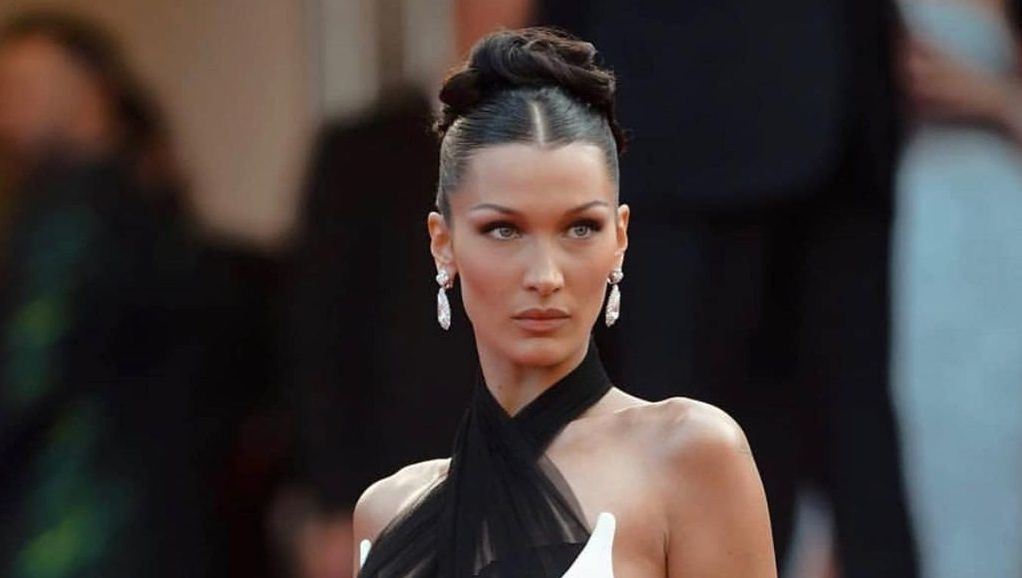 Το two toned χτένισμα της Bella Hadid είναι ό,τι πιο stylish έχουμε δει τελευταία