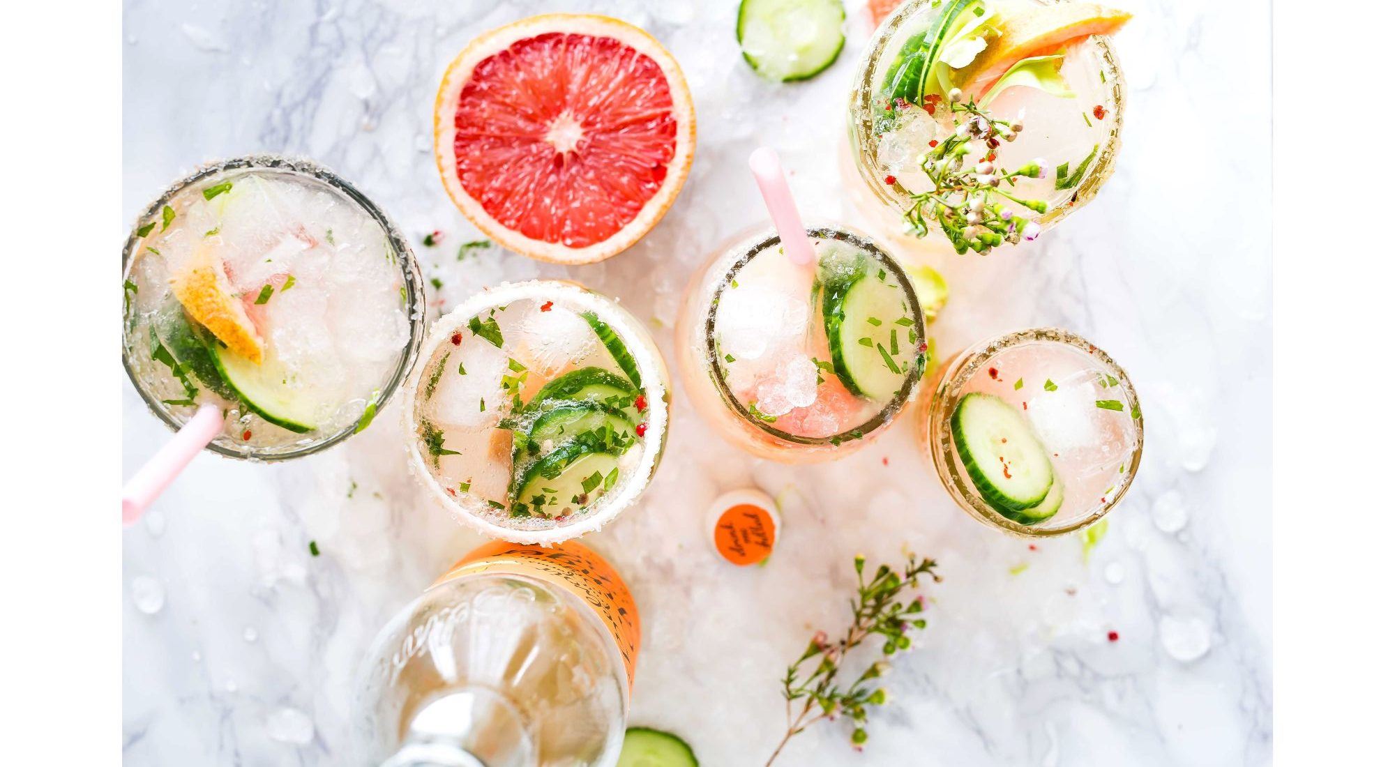 Τα 5 cocktails που αγαπήσαμε περισσότερο αυτό το καλοκαίρι (και θα συνεχίσουμε να απολαμβάνουμε και το φθινόπωρο)