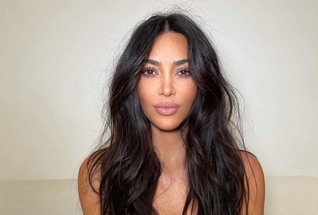 Kim Kardashian: Αυτό είναι το μυστικό της για βελούδινο δέρμα