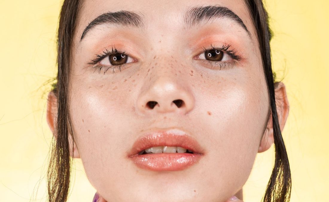 2 τρόποι να αυξήσεις τον όγκο των χειλιών σου με φυσικό τρόπο