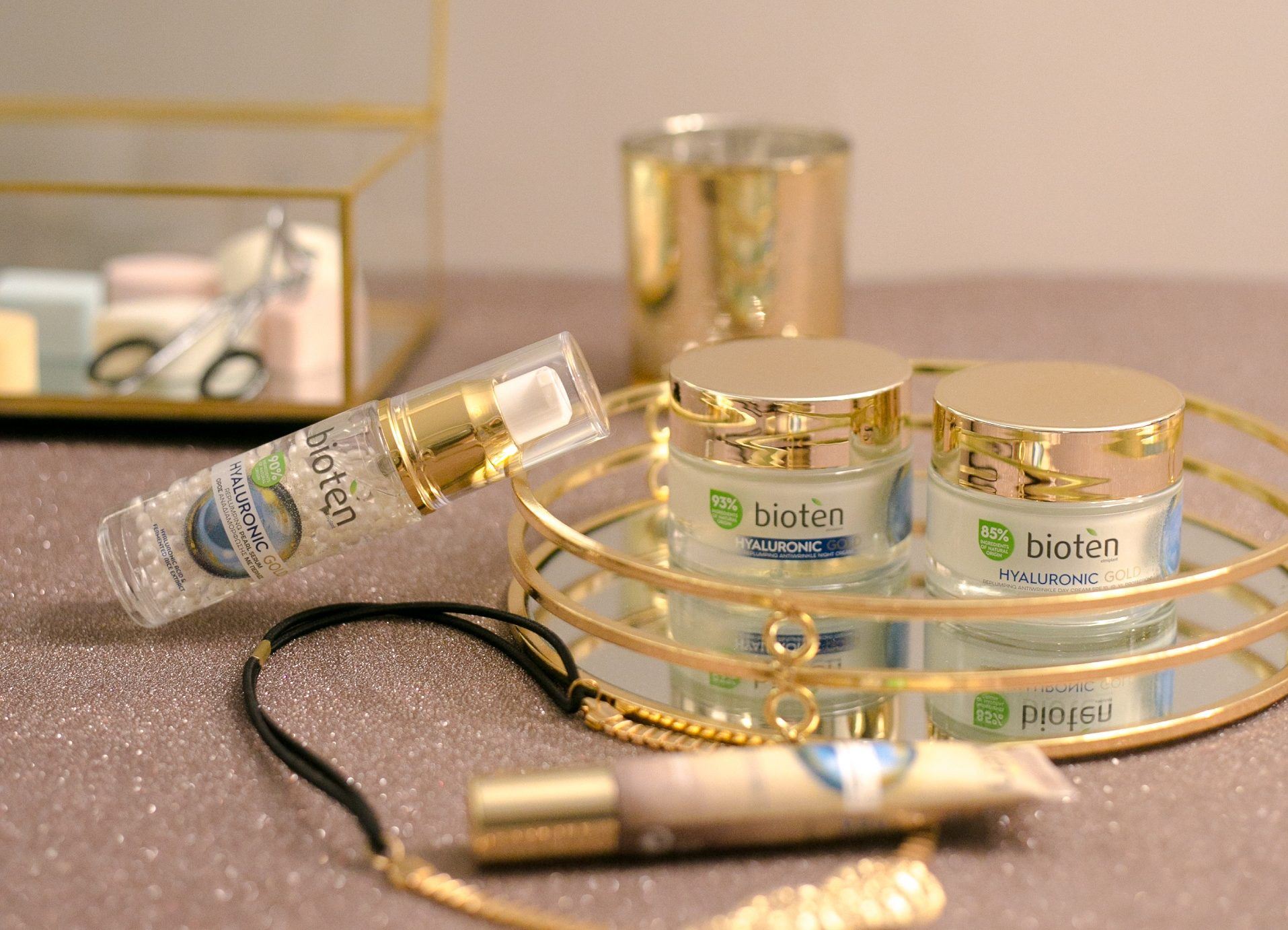 Η σειρά bioten HYALURONIC GOLD είναι η must - have επιλογή για κάθε γυναίκα που θέλει να φαίνεται όσο νιώθει!