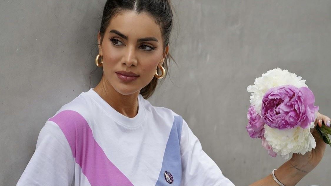 Τα loungewear κομμάτια που επιλέγει η Camila Coelho. Τα θέλουμε όλα για να πάει καλά το φθινόπωρο!