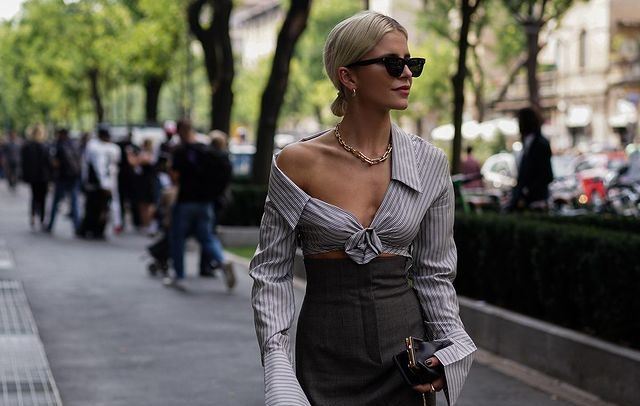 Η Caroline Daur είναι η πιο minimal influencer. 5 συμβουλές της για υπέροχο στυλ twenty four seven