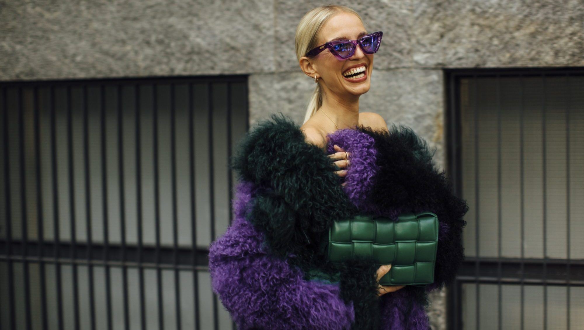 Το street style στην Εβδομάδα Μόδας του Μιλάνου είναι σκέτη έμπνευση. 6 trends και 12 outfits που θα «δανειστούμε» άμεσα