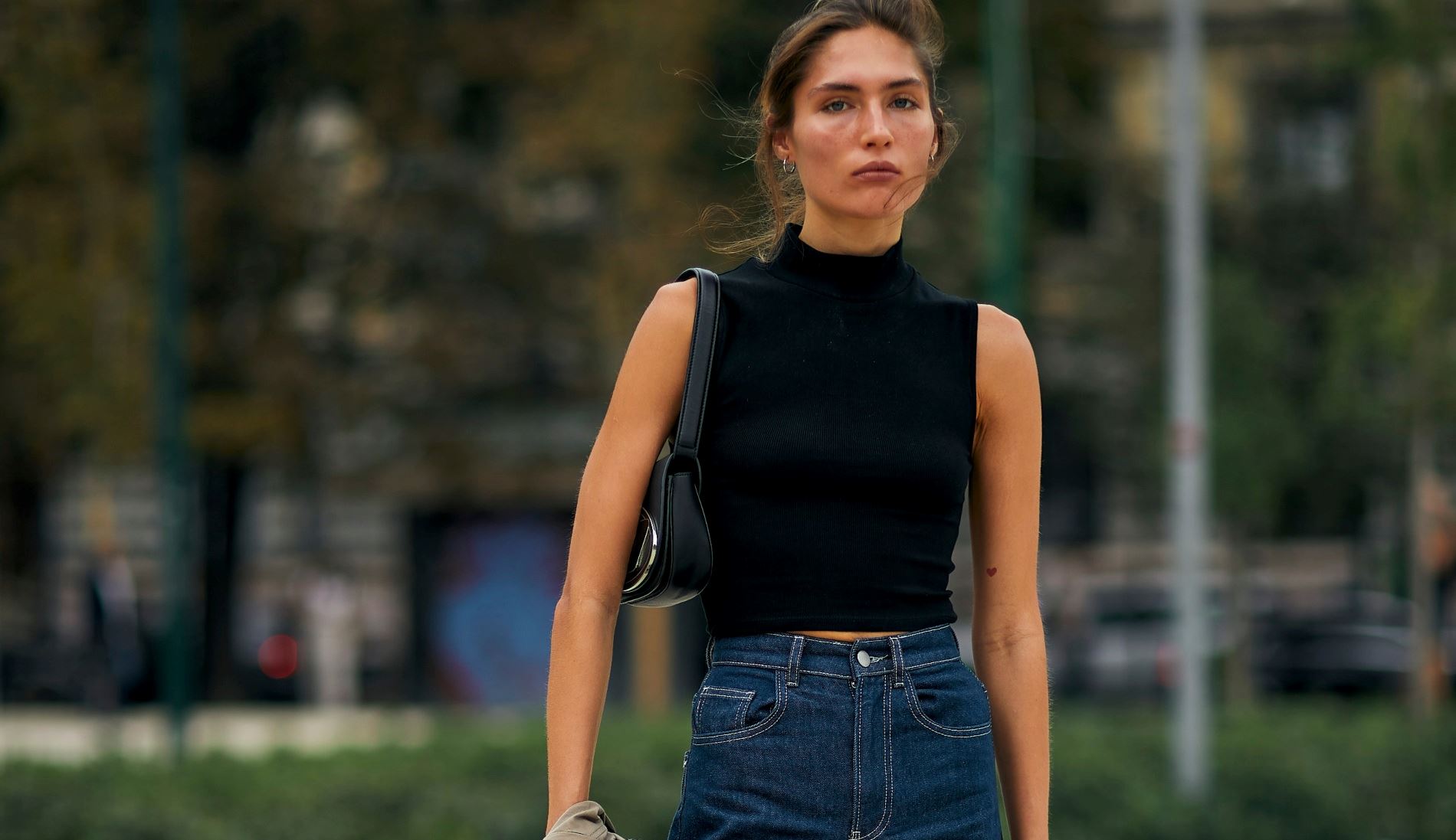 5 πανέξυπνα tips για να αγοράζεις πάντα το τέλειο denim παντελόνι