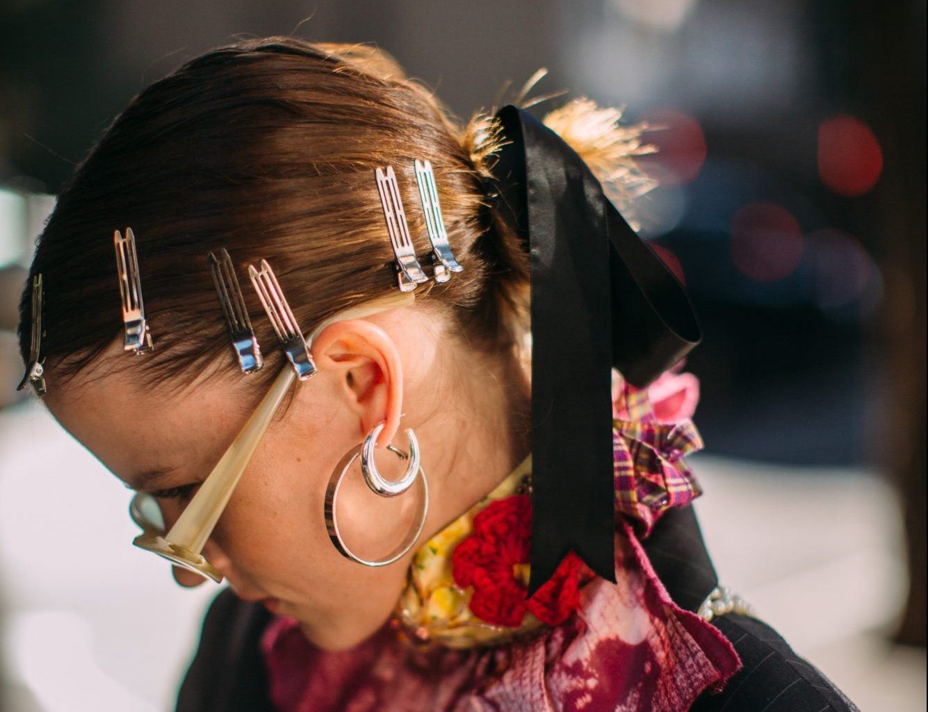 Fashion Month: Όλα τα street style χτενίσματα που θα απογειώσουν τα look του φθινοπώρου