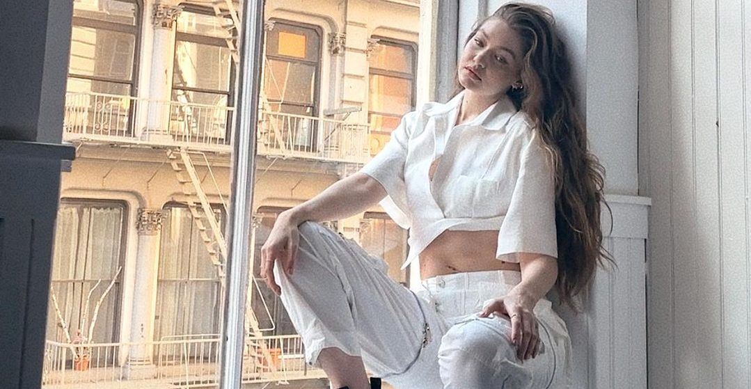 Η Gigi Hadid δημοσίευσε ένα σπάνιο στιγμιότυπο με την κόρη της Khai