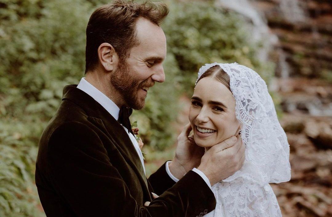 Η Lily Collins παντρεύτηκε και το παραμυθένιο νυφικό της είναι ό,τι καλύτερο έχουμε δει τελευταία