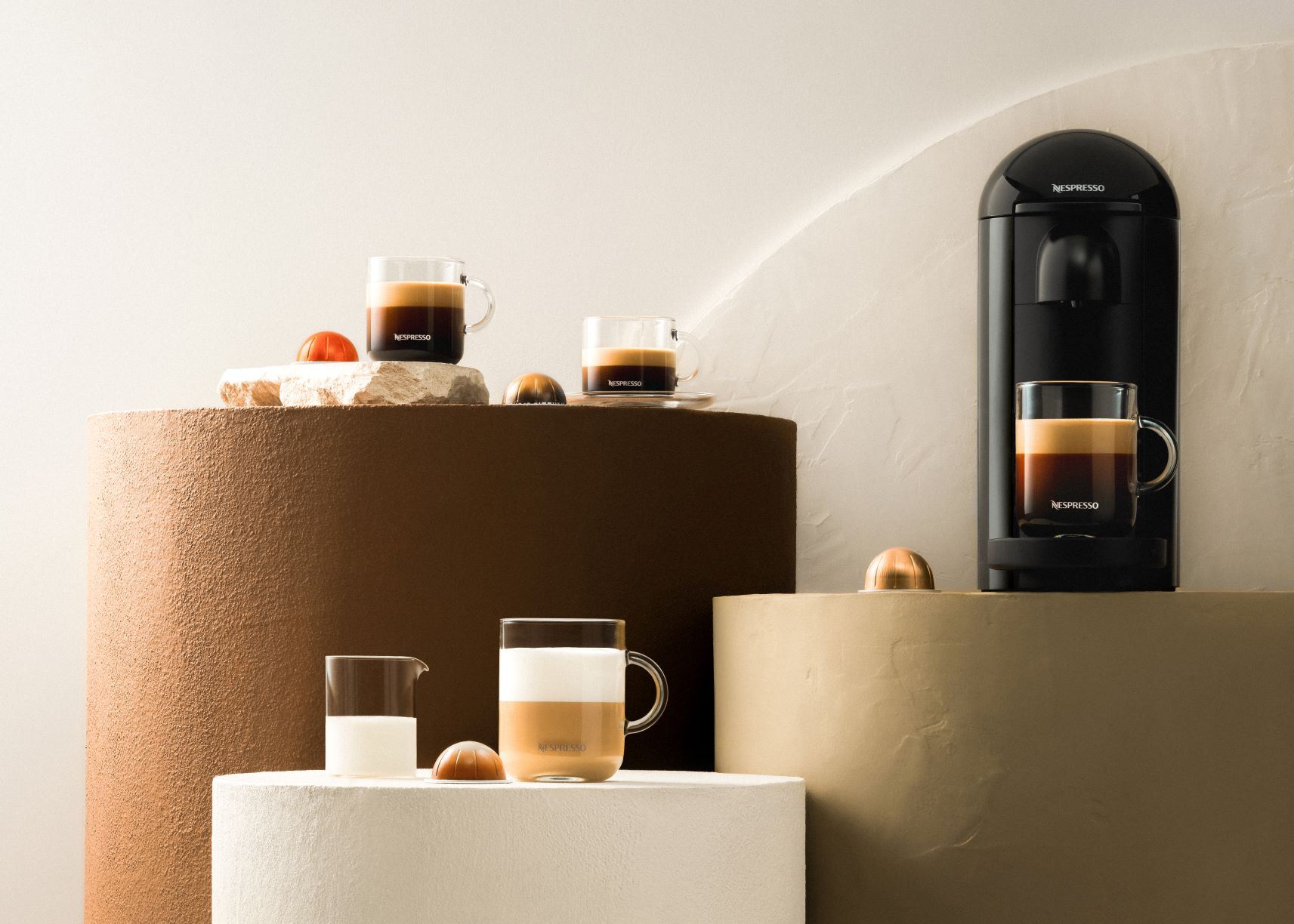 H Nespresso παρουσιάζει τη Vertuo Carafe για καφέ με την παρέα με μία μόνο κάψουλα