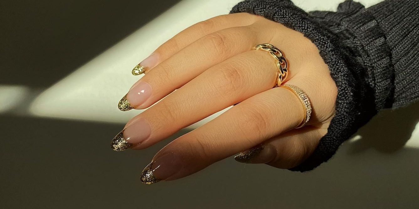 Velvet Nails: Αυτό θα είναι το επόμενο μανικιούρ μας