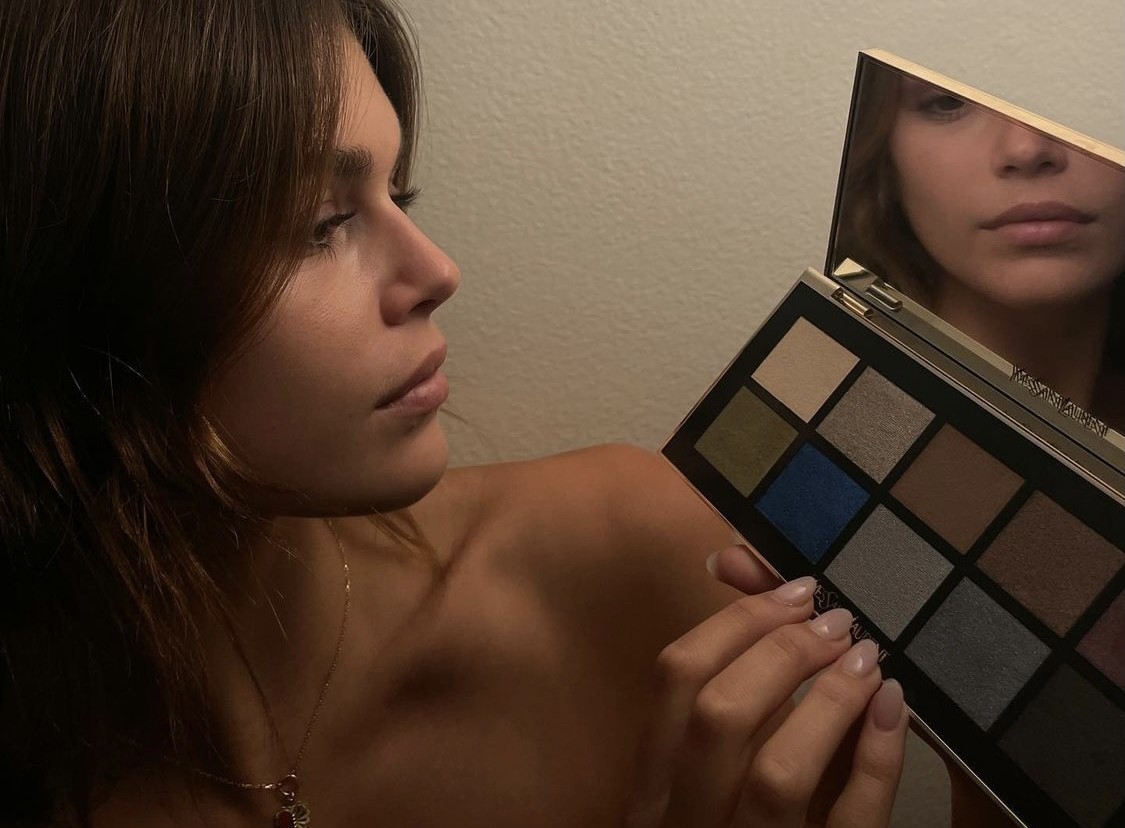 Δοκιμάζουμε 3 κλασικά beauty tutorials, τώρα που είναι σουκου και έχουμε χρόνο