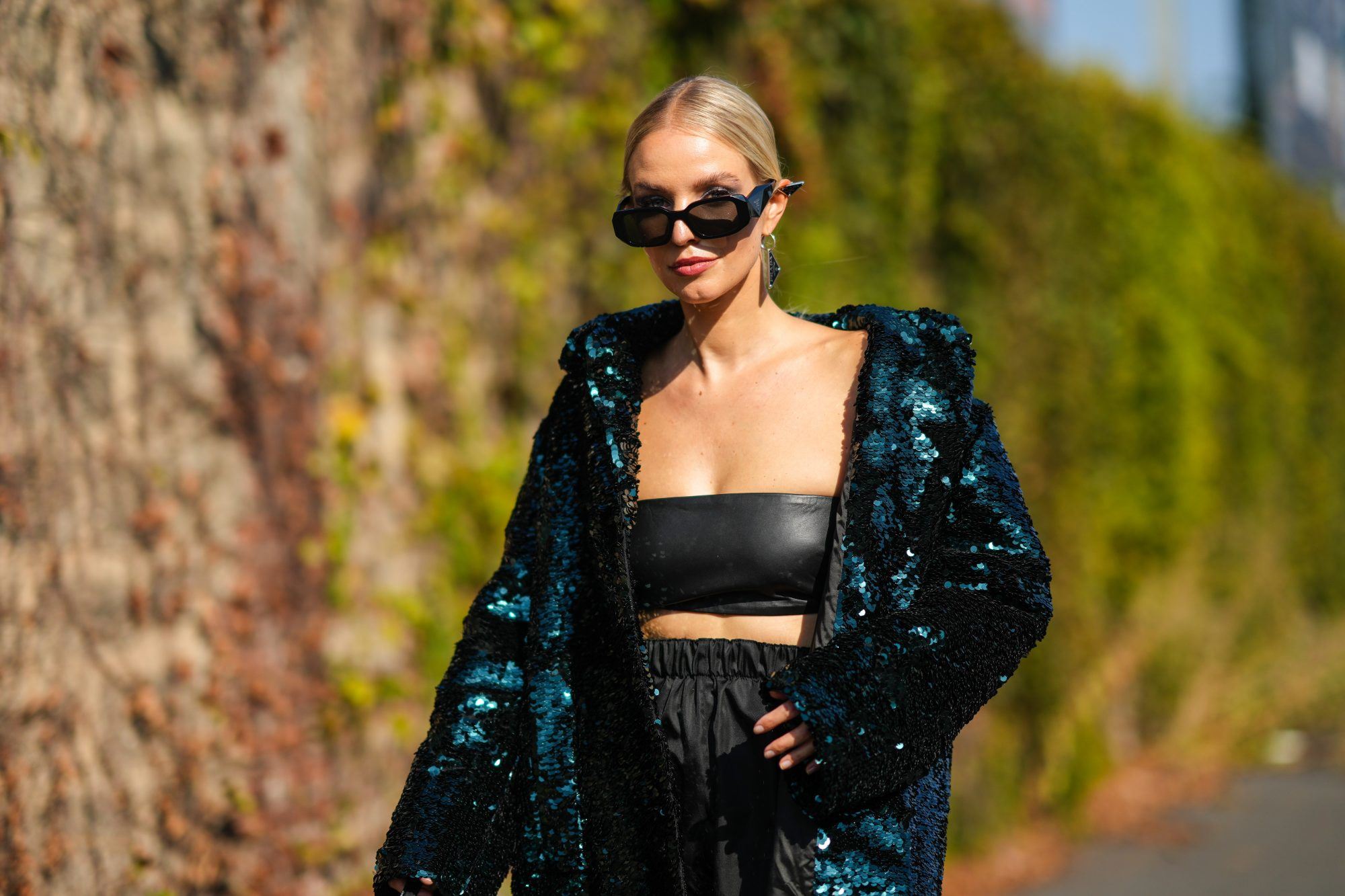 10 κομμάτια για όσες αγαπούν το glam. Για την βραδινή έξοδο, για τα Χριστούγεννα, για τα party, για all day long...