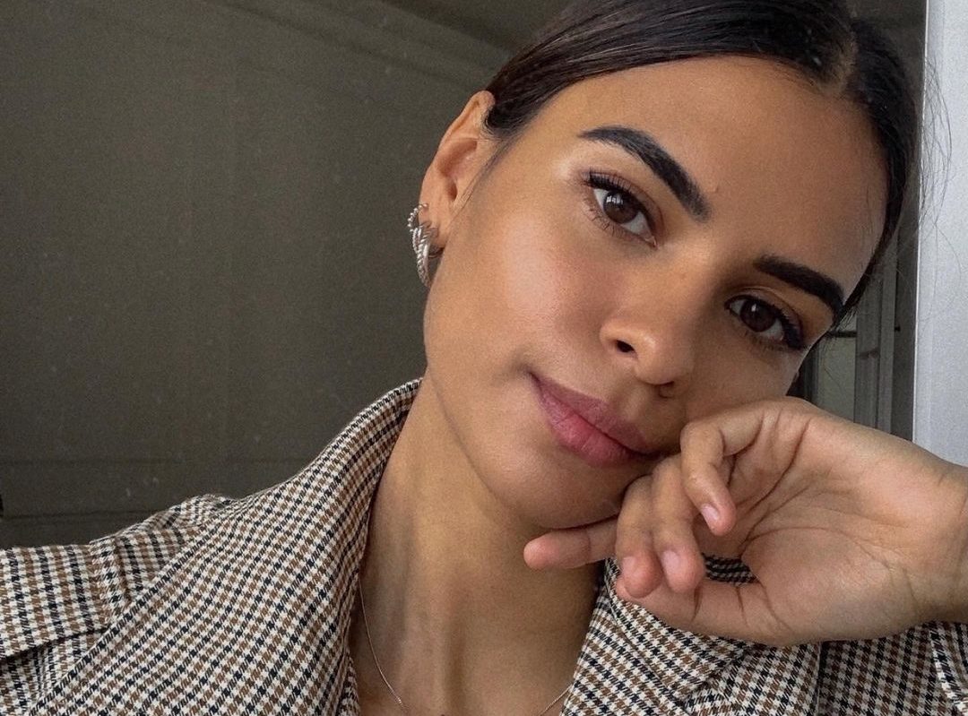 Infinity Lip Liner: Η τεχνική που θα σου χαρίσει juicy χείλη σε χρόνο dt