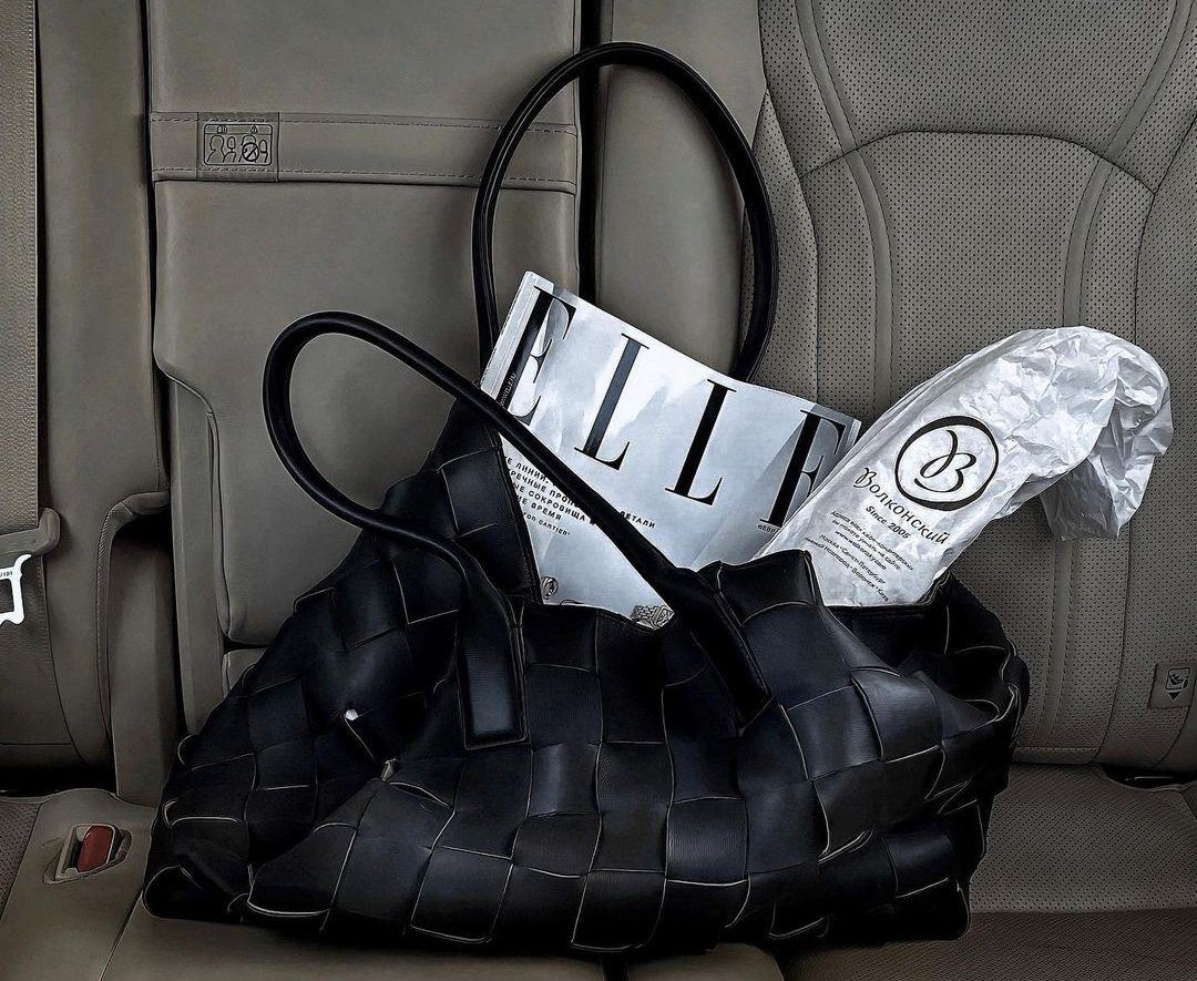 Matthieu Blazy: Ο οίκος Bottega Veneta έχει καινούργιο creative director!