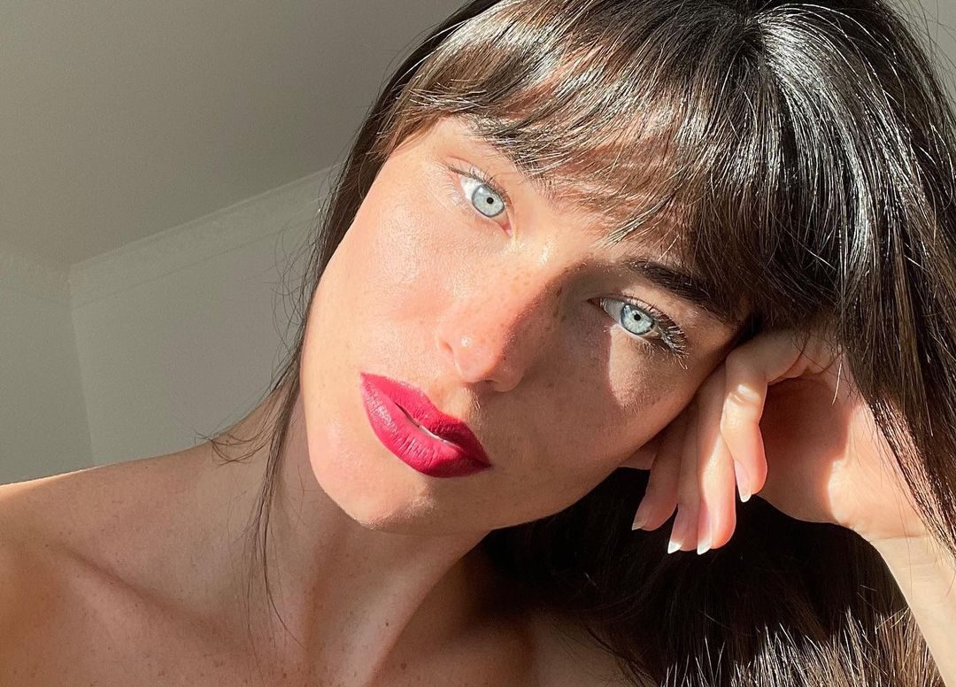 Έχεις μαύρα στίγματα; Αυτή η DIY μάσκα με γιαούρτι είναι η λύση