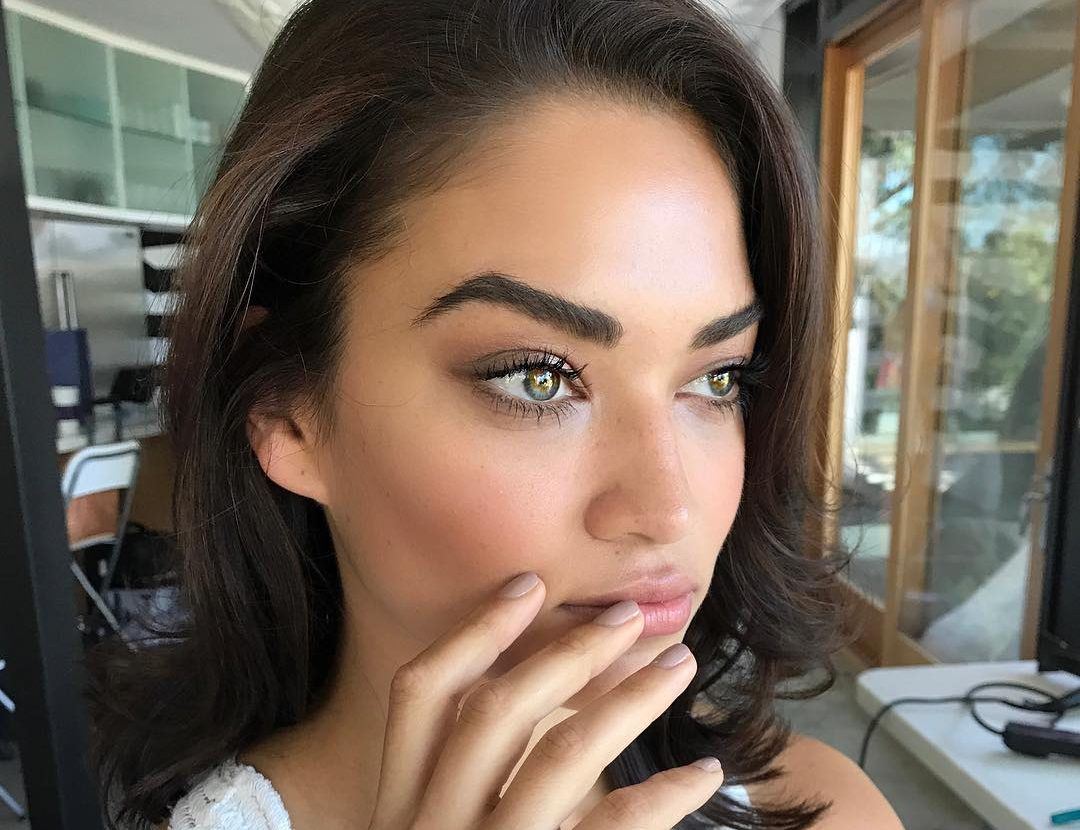 Nude μανικιούρ: Αυτά τα nail trends έχουν διαχρονική αξία