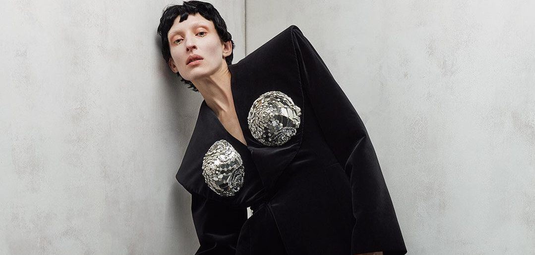 Armor: Το κορυφαίο fashion trend του 2022 έρχεται κατευθείαν από τον... μεσαίωνα