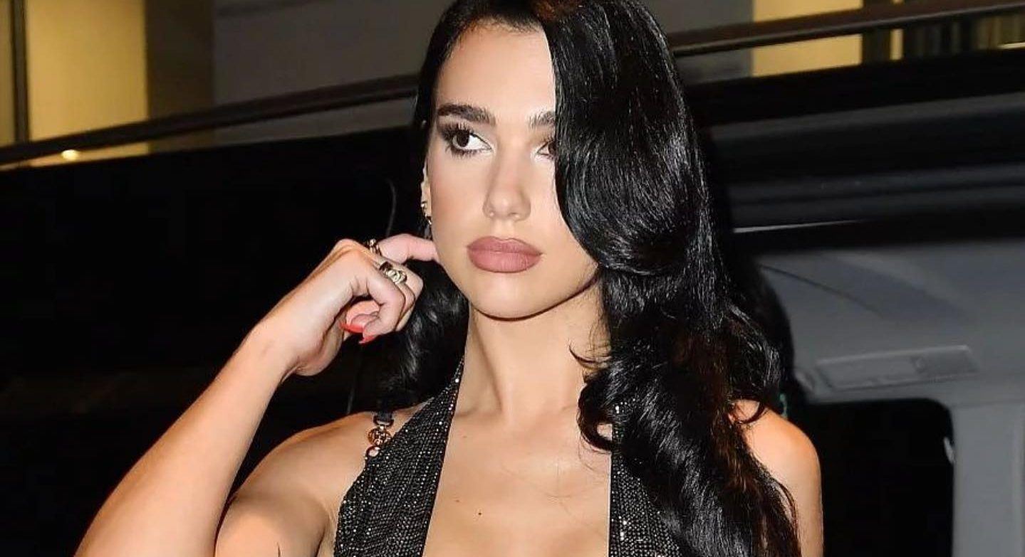 Το μανικιούρ της Dua Lipa είναι για τις τολμηρές. Για τις πολύ τολμηρές!