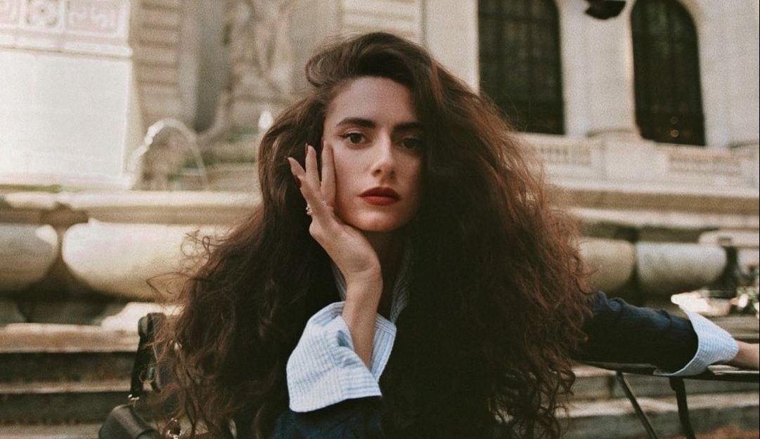 Curly Hair: Το hack που θα ενισχύσει τις μπούκλες σου