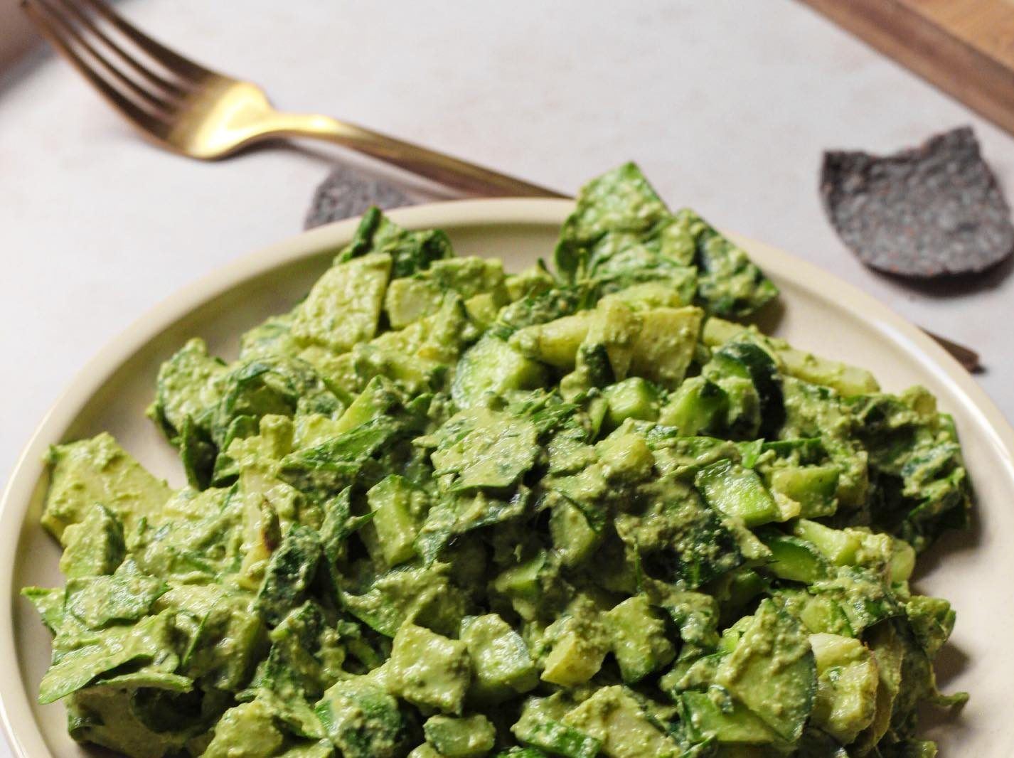 Green Goddess Salad: Η viral σαλάτα του TikTok έχει την έγκριση των διατροφολόγων