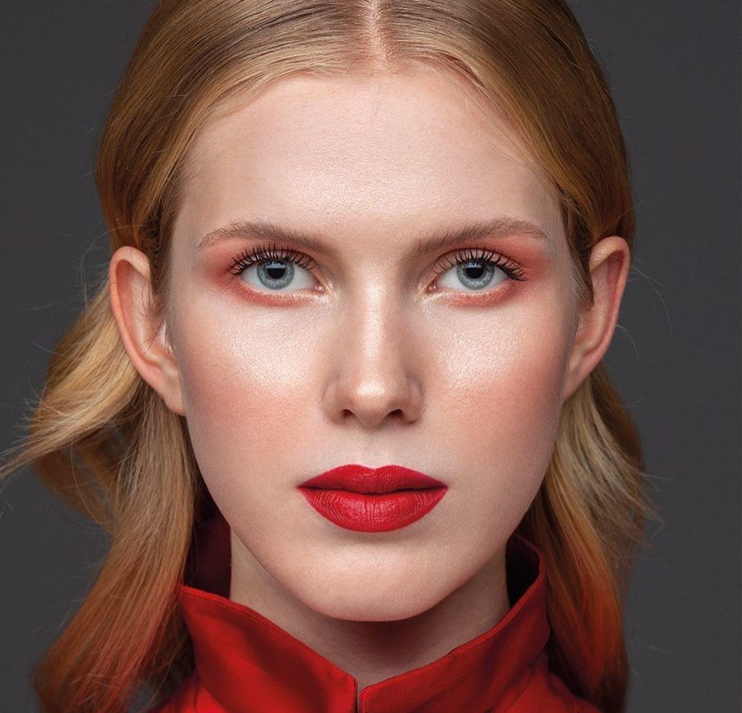 Radiant Professional: 6 νέα makeup looks για σαγηνευτικό αποτέλεσμα