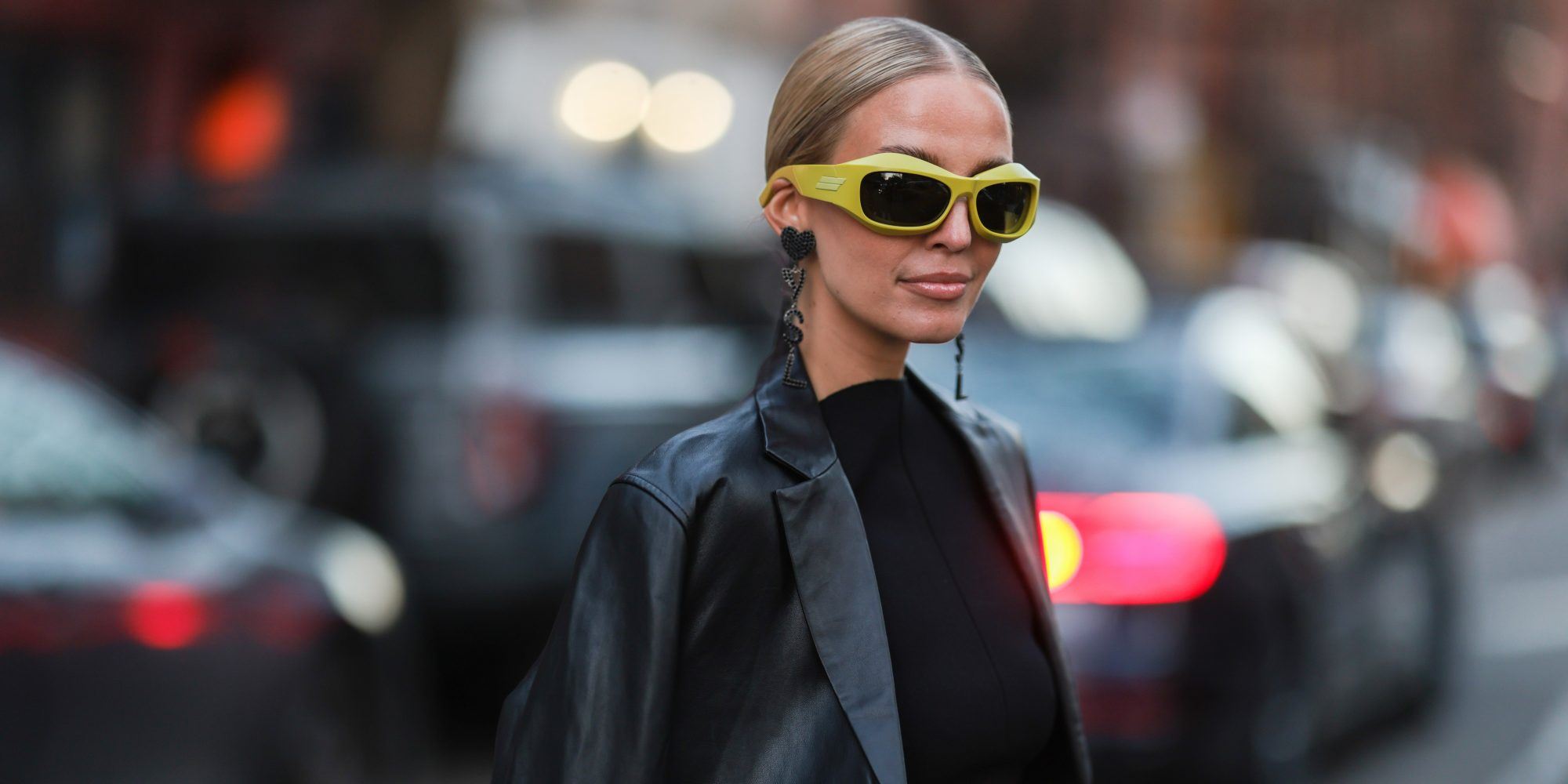 3 τρόποι να απογειώσεις τα low ponytails σου δια χειρός Leonie Hanne