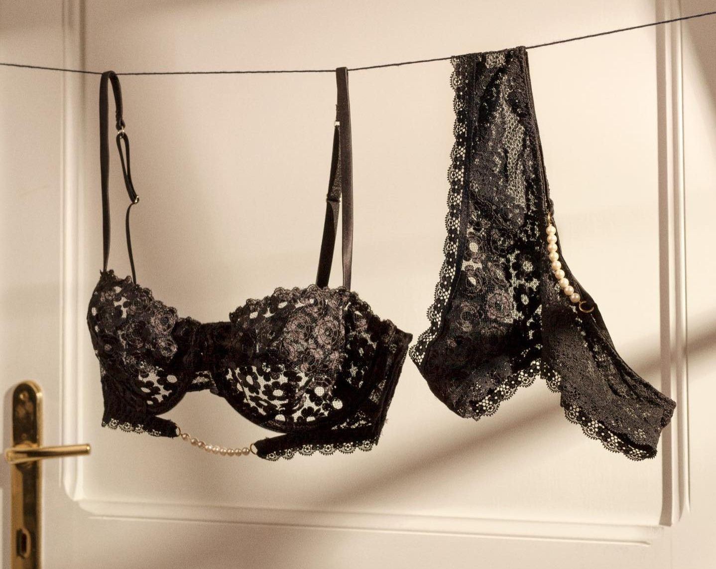 Dear Valentine: 10 οικονομικά αλλά ποιοτικά lingerie brands που αξίζουν την προσοχή σου τώρα