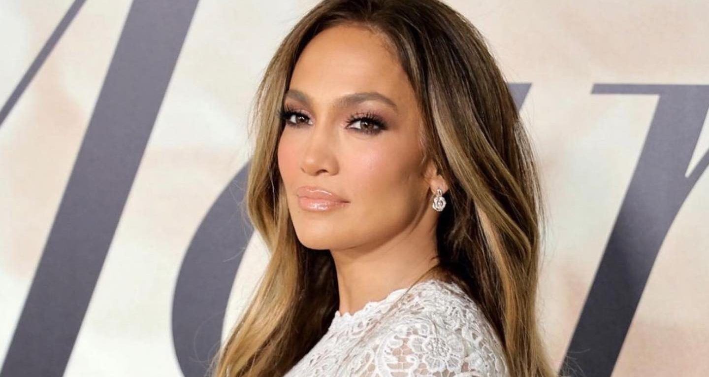 H Jennifer Lopez ξέρει ποιο είναι το ιδανικό μανικιούρ για την ημέρα του Αγίου Βαλεντίνου